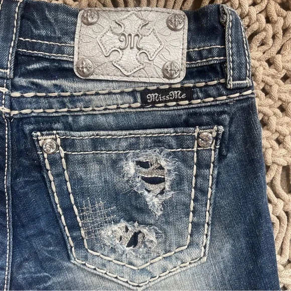 Miss Me Jean Shorts Size 24 - Picture 5 of 5